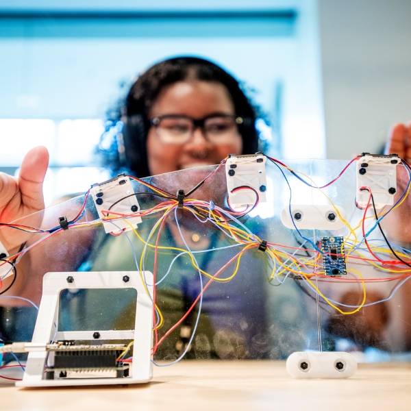 New Endowments, Scholarships, and Gillett Society Members